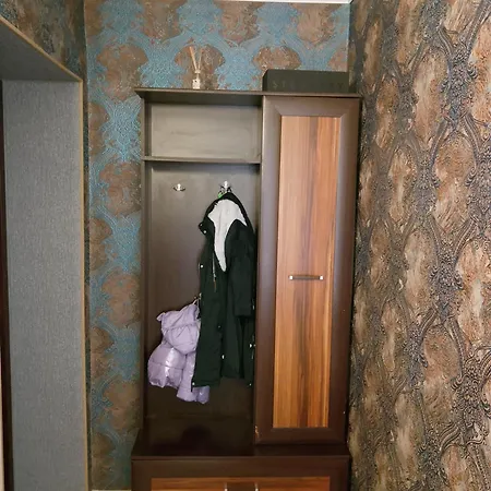 Simple Donna Julia